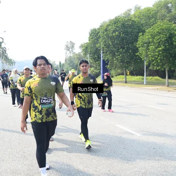 Runner Photo 6943543