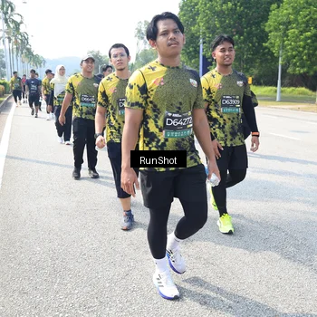 Runner Photo 6943559