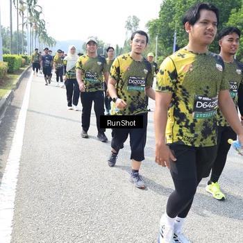 Runner Photo 6943564