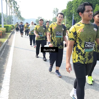 Runner Photo 6943566