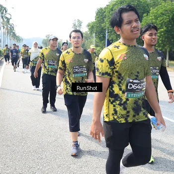 Runner Photo 6943569