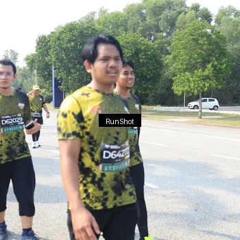 Runner Photo 6943576