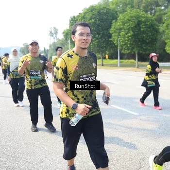 Runner Photo 6943585