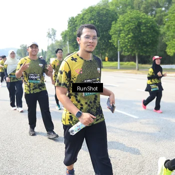 Runner Photo 6943588
