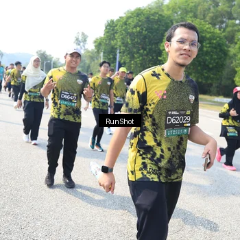 Runner Photo 6943591