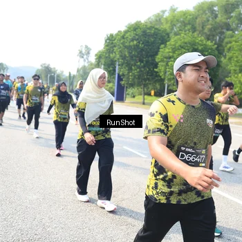 Runner Photo 6943606