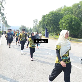 Runner Photo 6943615