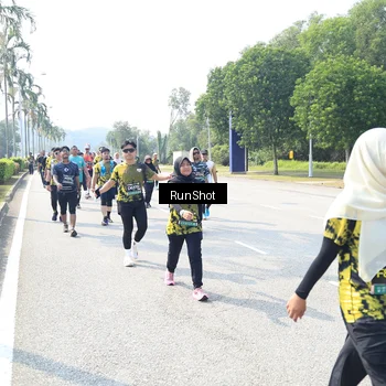 Runner Photo 6943620