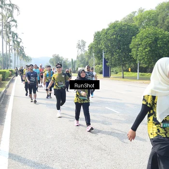 Runner Photo 6943621