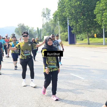 Runner Photo 6943622