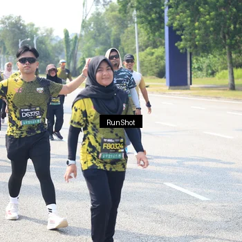 Runner Photo 6943624