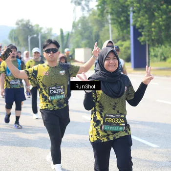 Runner Photo 6943630
