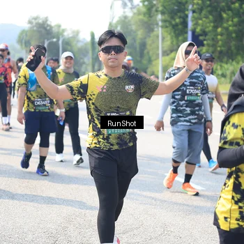Runner Photo 6943637