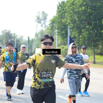 Runner Photo 6943643