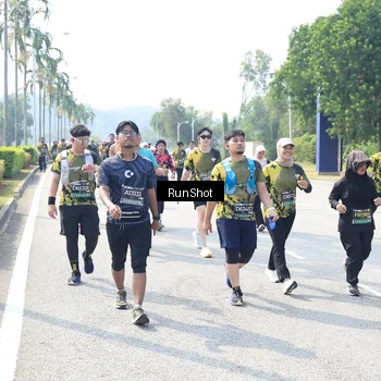 Runner Photo 6943657