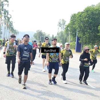 Runner Photo 6943660