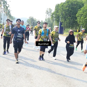 Runner Photo 6943664
