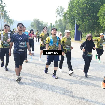 Runner Photo 6943666
