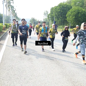 Runner Photo 6943671