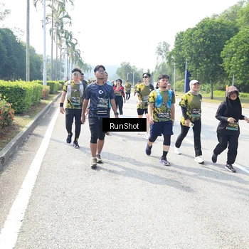 Runner Photo 6943672