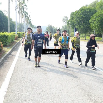 Runner Photo 6943673