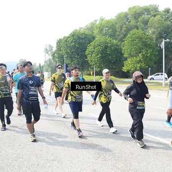 Runner Photo 6943684