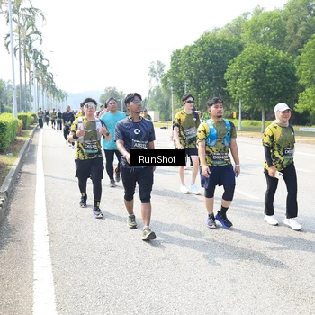 Runner Photo 6943686