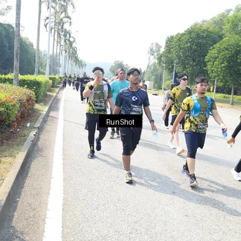 Runner Photo 6943688