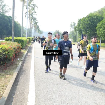 Runner Photo 6943691