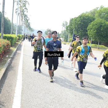 Runner Photo 6943692