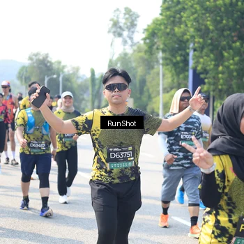 Runner Photo 6943696
