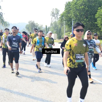 Runner Photo 6943697