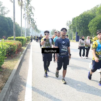 Runner Photo 6943708