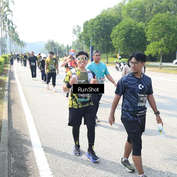 Runner Photo 6943718