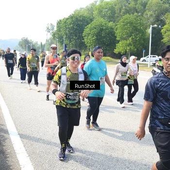 Runner Photo 6943723