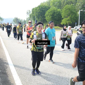 Runner Photo 6943724
