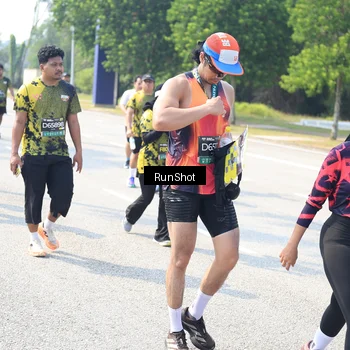 Runner Photo 6943732
