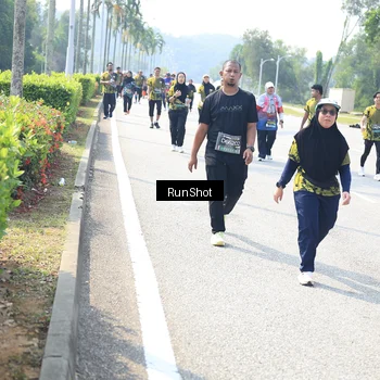 Runner Photo 6943744
