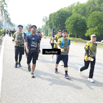 Runner Photo 6943752
