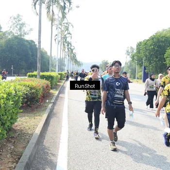 Runner Photo 6943766