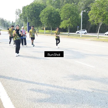 Runner Photo 6943796