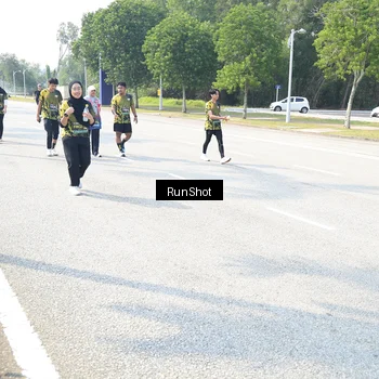 Runner Photo 6943799