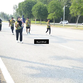 Runner Photo 6943801