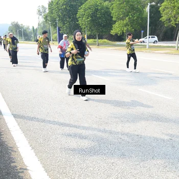 Runner Photo 6943811