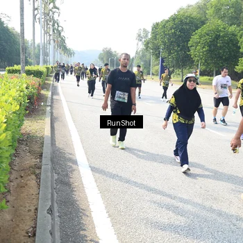 Runner Photo 6943815