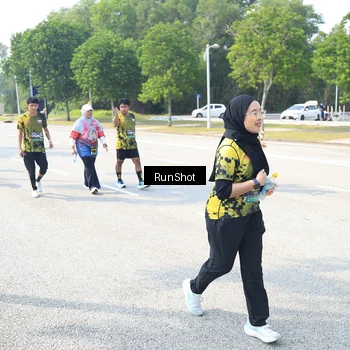 Runner Photo 6943827