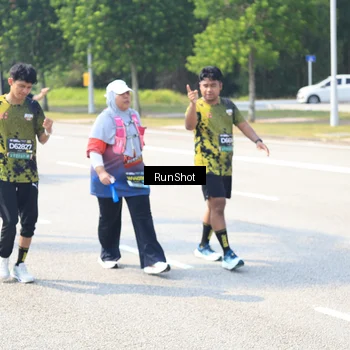 Runner Photo 6943829