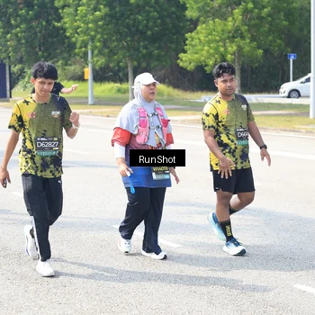 Runner Photo 6943833