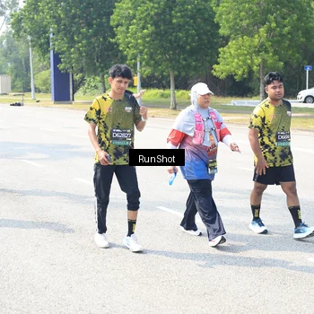 Runner Photo 6943836