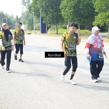 Runner Photo 6943839